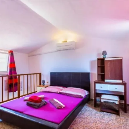 Elisabeth Apartment