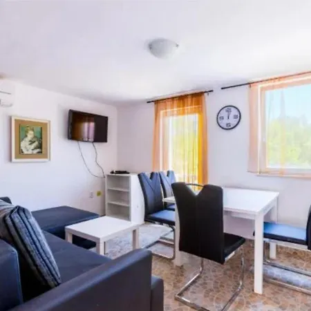 Apartment Elisabeth Medulin
