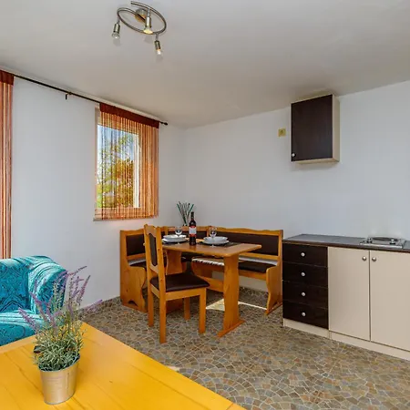 Elisabeth Apartment *