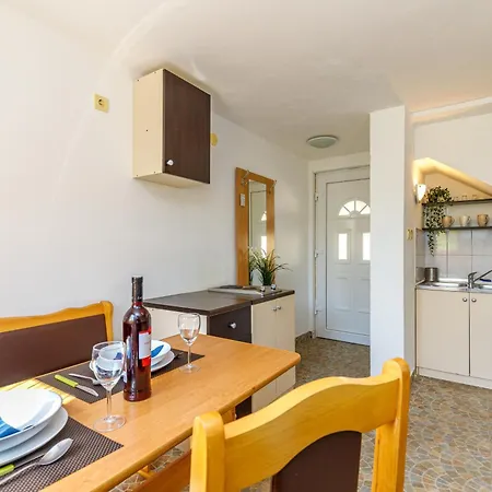 Elisabeth Apartment *