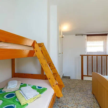 Elisabeth Apartment