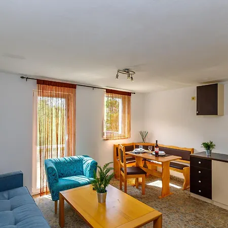 Elisabeth Apartment