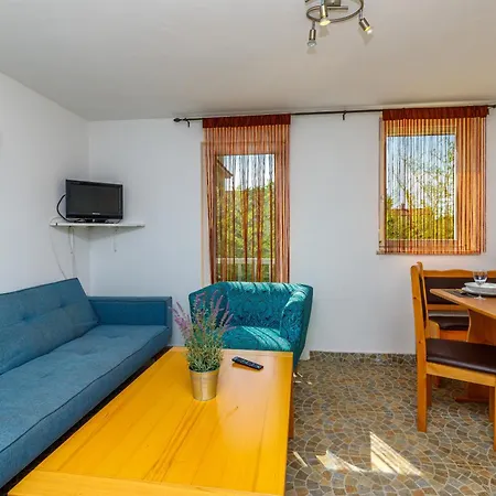 Elisabeth Apartment *